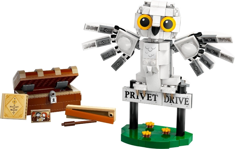 Hedwig at 4 Privet Drive